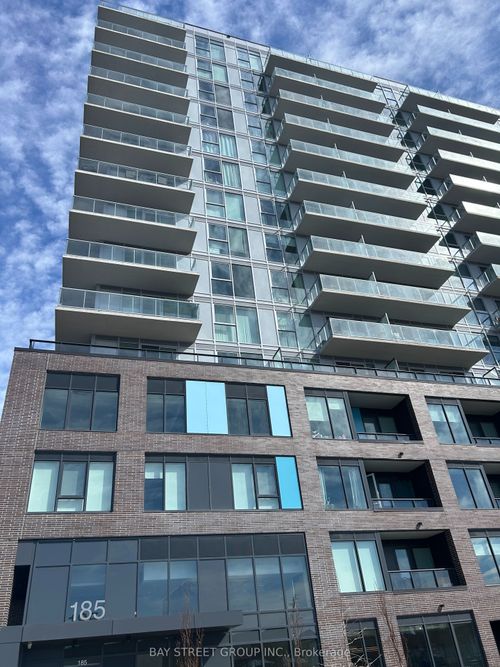 612-185 Deerfield Rd, Newmarket, ON, L3Y0G7 | Card Image