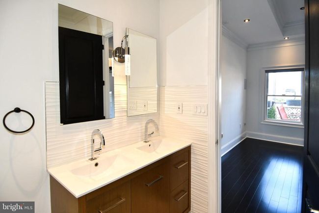 APT-3 - 719 12 Th St Se, Condo with 2 bedrooms, 3 bathrooms and null parking in WASHINGTON DC | Image 26