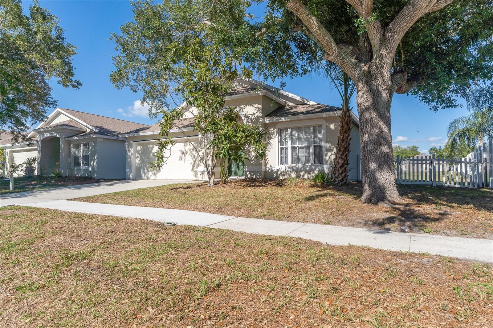 Residential in RIVERVIEW 2