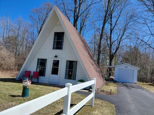1180 Cranberry Pike, East Tawas, MI, 48730-9653 | Card Image