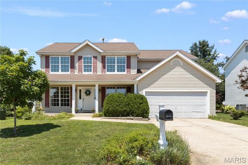 7385 Little Oaks Dr, O Fallon, MO, 63368-6103 | Card Image