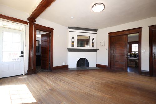 106 3rd Avenue Se, State Center, IA, 50247 | Card Image