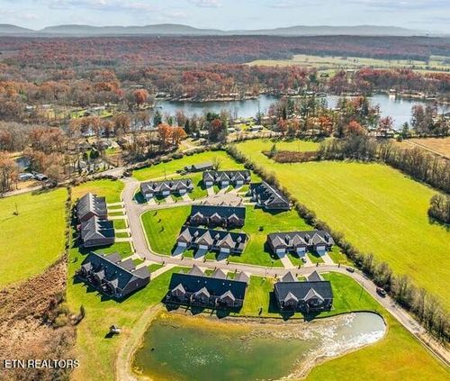 74-74 Genesis Ave, Crossville, TN, 38571-3287 | Card Image