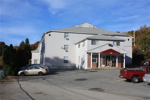 apt-32-420 Woodward Rd, North Providence, RI, 02904-4700 | Card Image