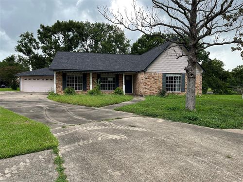 55 Mistletoe Ct, Lake Jackson, TX, 77566-4163 | Card Image