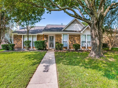 1419 Willow Run Dr, Duncanville, TX, 75137-3518 | Card Image