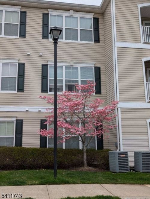 326-326 Sloan Ct, Matawan, NJ, 07747-4718 | Card Image