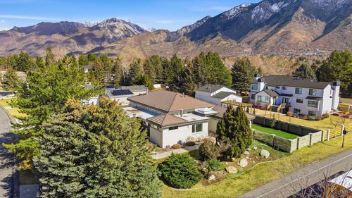 1 Quietwood Ln, Sandy, UT, 84092-4845 | Card Image