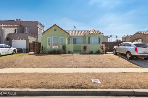 1424 W 94th Pl, Los Angeles, CA, 90047-3905 | Card Image