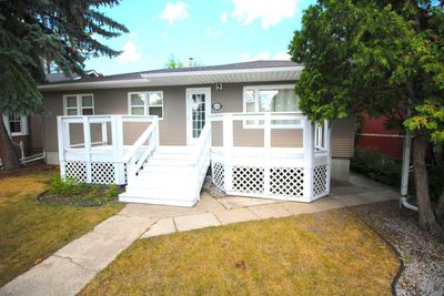 4624 49 St, House detached with 4 bedrooms, 2 bathrooms and 8 parking in Red Deer AB | Image 1