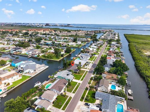 4623 Bay Crest Dr, TAMPA, FL, 33615-4901 | Card Image