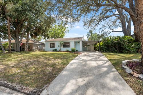 3918 W Fig St, TAMPA, FL, 33609-1220 | Card Image