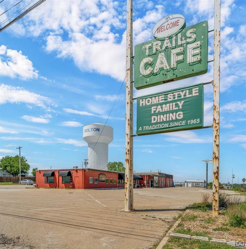 601 Arizona Ave, Holton, KS, 66436 | Card Image