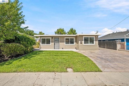 15 Inlet Dr, Bay Point, CA, 94565-1416 | Card Image