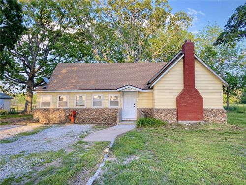 532 State Hwy E, Rocky Comfort, MO, 64861-7186 | Card Image