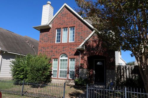 7555 Autumn Sun Dr, Houston, TX, 77083-6916 | Card Image