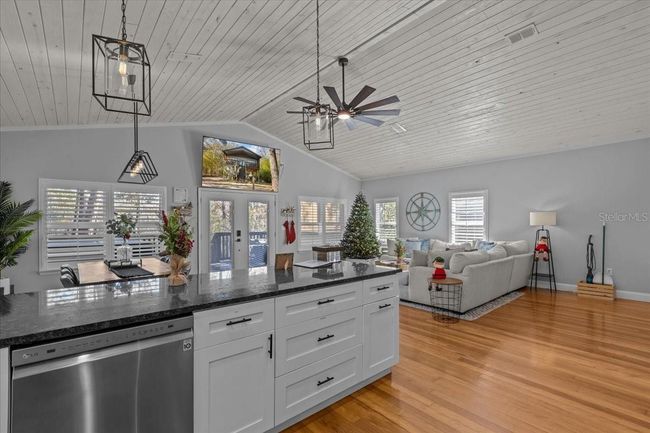 314 Ne 880 Th St, House other with 2 bedrooms, 1 bathrooms and null parking in Old Town FL | Image 11