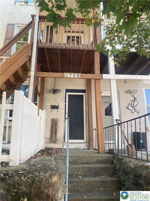 706 William St, BETHLEHEM, PA, 18015-2136 | Card Image