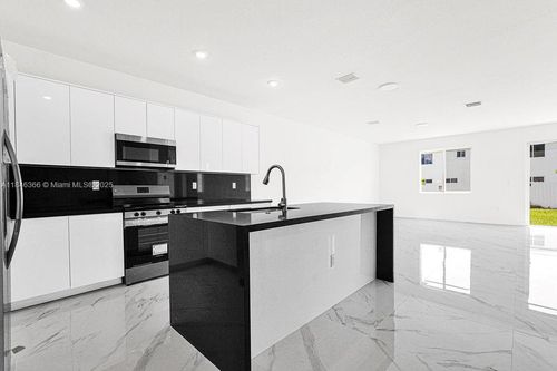 a-22479 Sw 125th Ave, Miami, FL, 33170-6339 | Card Image