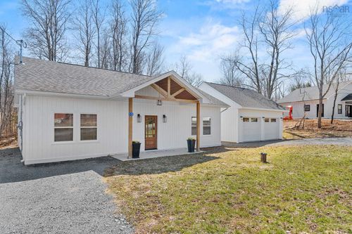 15 Chalet Crescent, Brooklyn, NS, B0N1L0 | Card Image