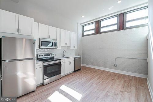 unit-003-1300 S 19th St, PHILADELPHIA, PA, 19146-4670 | Card Image