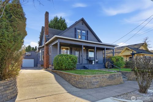 624 Ne 2nd Ave, Camas, WA, 98607-1631 | Card Image