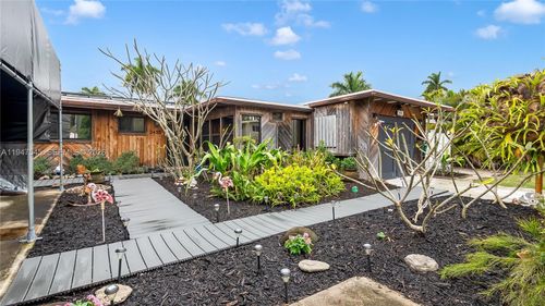 2455 Flamingo Ln, Fort Lauderdale, FL, 33312-4755 | Card Image