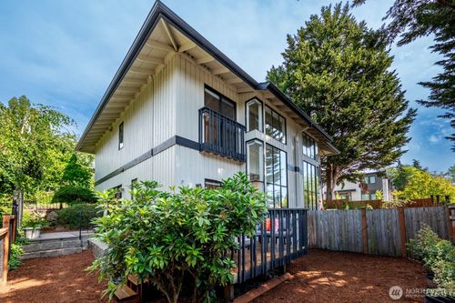 10b-10 18th Ave, Kirkland, WA, 98033-4912 | Card Image