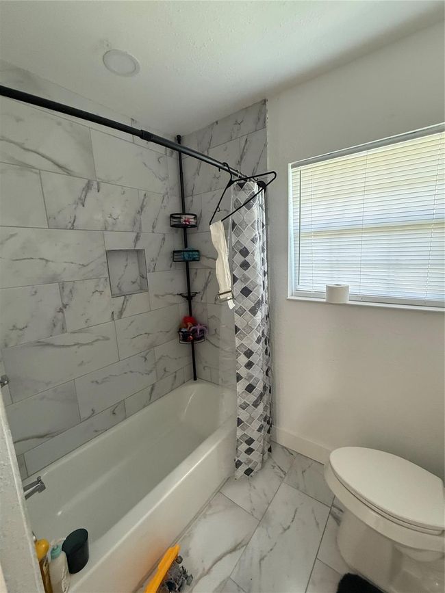 3318 Cedarcrest Dr, House other with 3 bedrooms, 2 bathrooms and 3 parking in Pasadena TX | Image 4