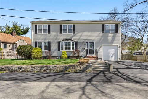 50 Harold St, Riverside, RI, 02915-2140 | Card Image