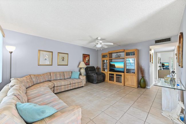 498 Normandy K, Condo with 2 bedrooms, 2 bathrooms and null parking in Delray Beach FL | Image 5