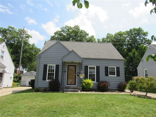 2461 23rd St, Cuyahoga Falls, OH, 44223-1507 | Card Image