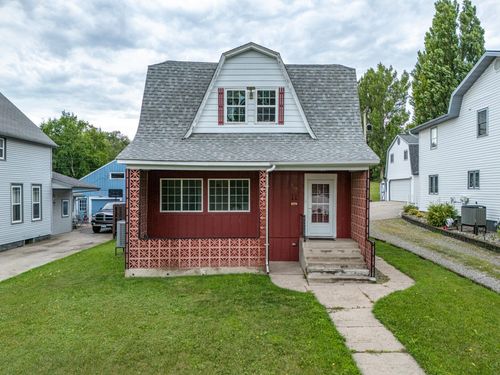 515 Riverside Ave, Crookston, MN, 56716-1557 | Card Image