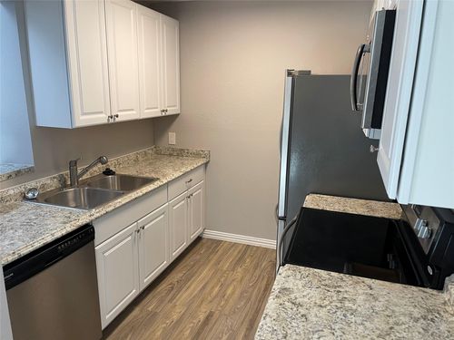 f5-1516 Bay Area Blvd, Houston, TX, 77058-2111 | Card Image