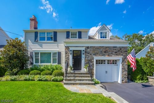 15 Duchamp Pl, Chatham, NJ, 07928-2603 | Card Image