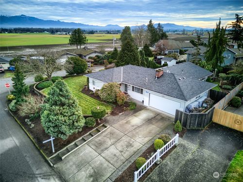 17098 Marlee Drive, Burlington, WA, 98233 | Card Image