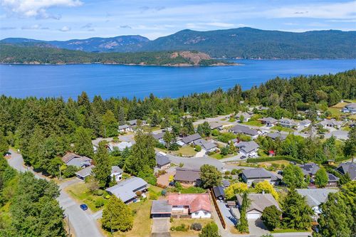 4525 Greenbrier Rd, Cowichan Bay, BC, V0R1L0 | Card Image