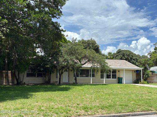 672 Indian River Dr, Melbourne, FL, 32935-6937 | Card Image