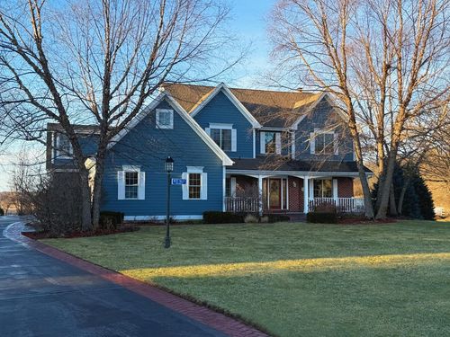 W287N6371 Broadwing Court, MERTON, WI, 53029 | Card Image