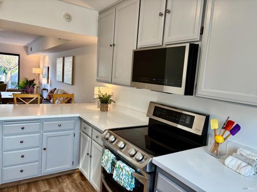 apt-e-105 Elbridge Ave, Cloverdale, CA, 95425-4463 | Card Image