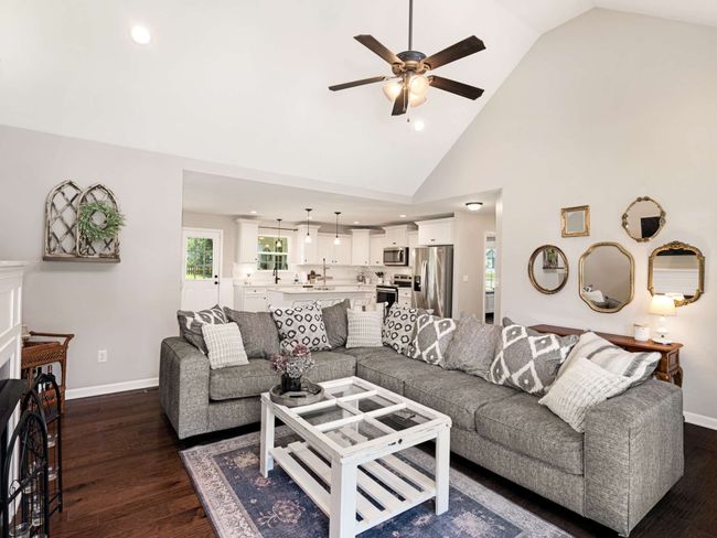 310 Diane Loop, House other with 3 bedrooms, 2 bathrooms and 2 parking in White Bluff TN | Image 15