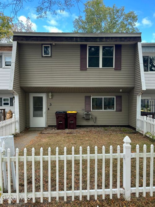 3 Tenandaho Ln, Mechanicville, NY, 12118-1034 | Card Image