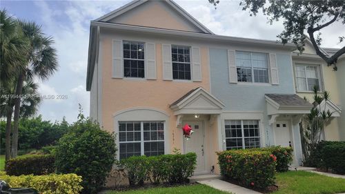 16731 Hemingway Dr, Weston, FL, 33326-1179 | Card Image