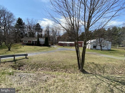 2677 State Route 72, JONESTOWN, PA, 17038-8101 | Card Image