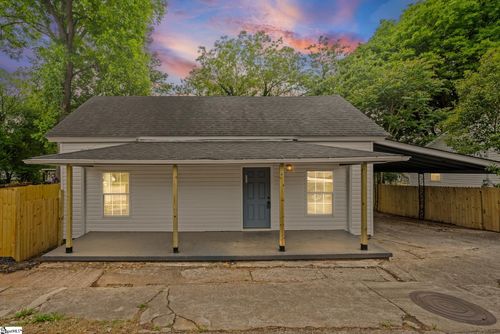 111 Hammett St, Greenville, SC, 29609-4451 | Card Image