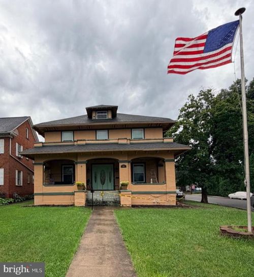 1025 W King Street, MARTINSBURG, WV, 25401 | Card Image