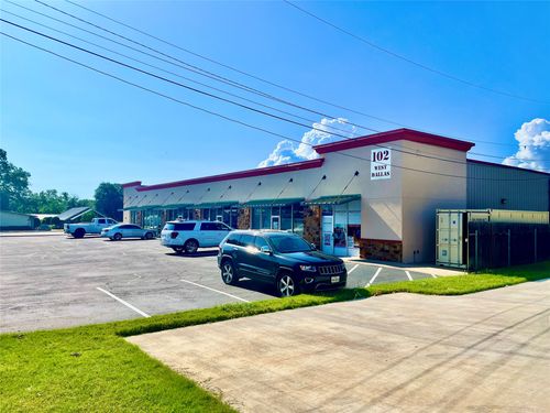 ste-c-102 W Dallas St, Llano, TX, 78643-1656 | Card Image