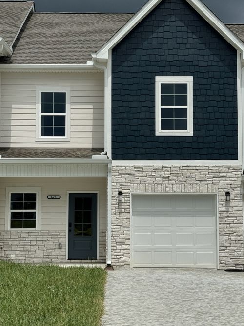 625 S Wall St, Shelbyville, TN, 37160-3707 | Card Image