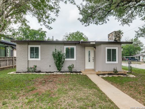 9203 Brink Ln, San Antonio, TX, 78221-3530 | Card Image