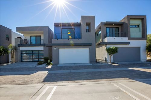 2707 Majestic Way, Palm Springs, CA, 92262-2145 | Card Image